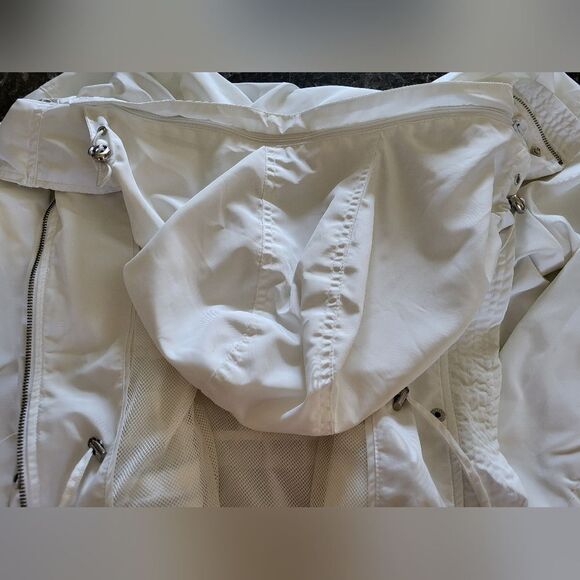 Michael Kors Women's Raincoat In White, Large - Picture 5 of 8